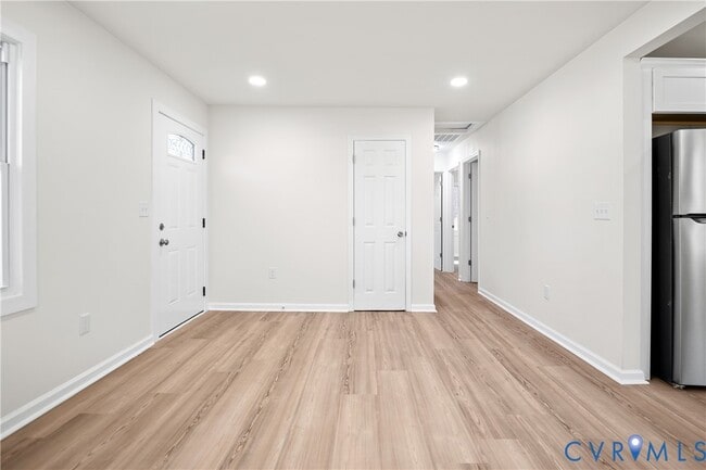 Building Photo - 1723 Blair St