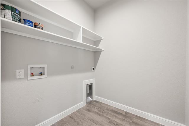 Building Photo - 15812 Culford Ln