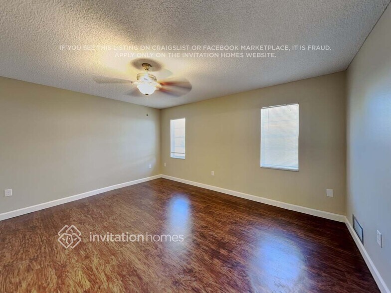 Building Photo - 2711 Citron Dr