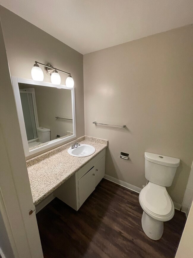 Building Photo - 5500 Foothill Garden Ct