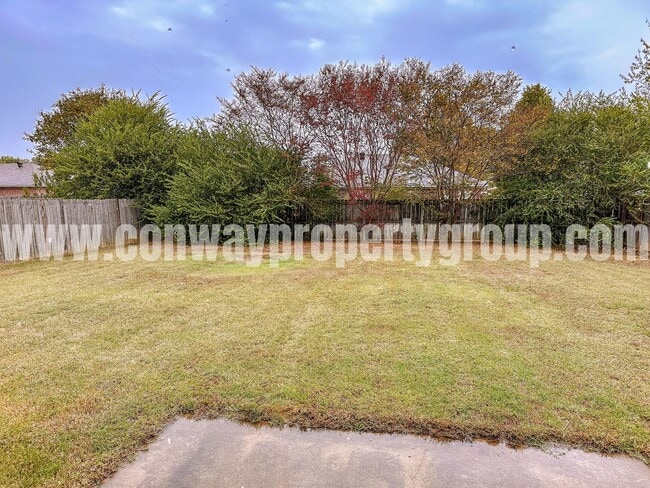 Building Photo - 1750 Longfellow Dr