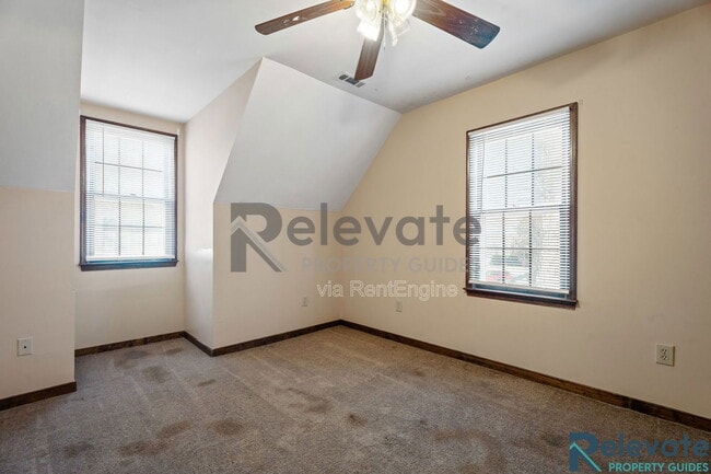 Building Photo - 4005 Peregrine Rd