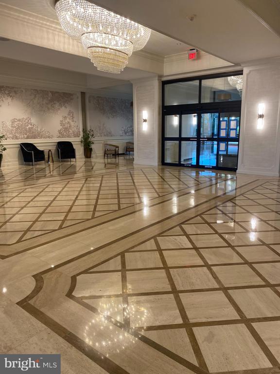 Building Photo - 5225 Pooks Hill Rd