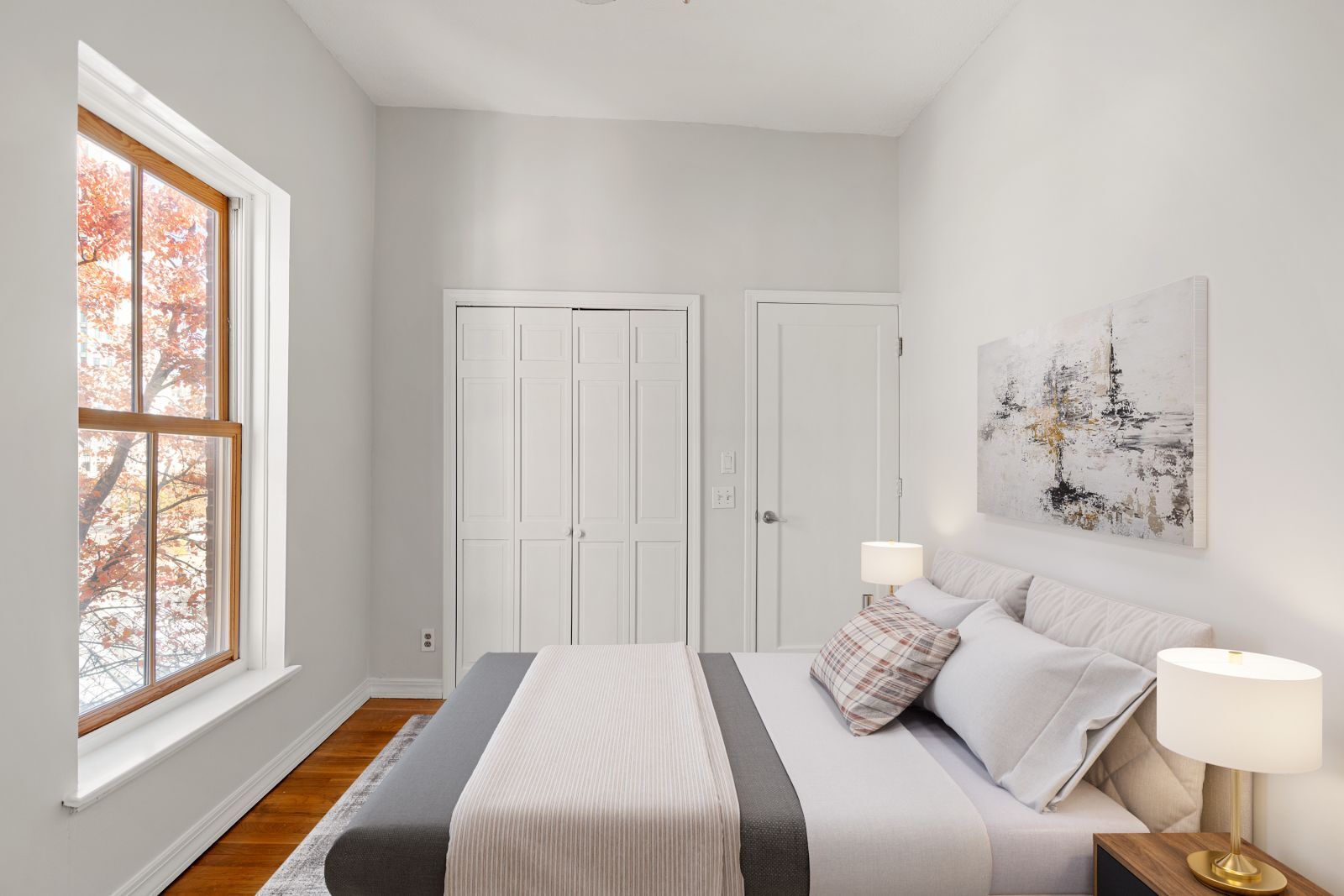 Building Photo - 17 Cazenove St