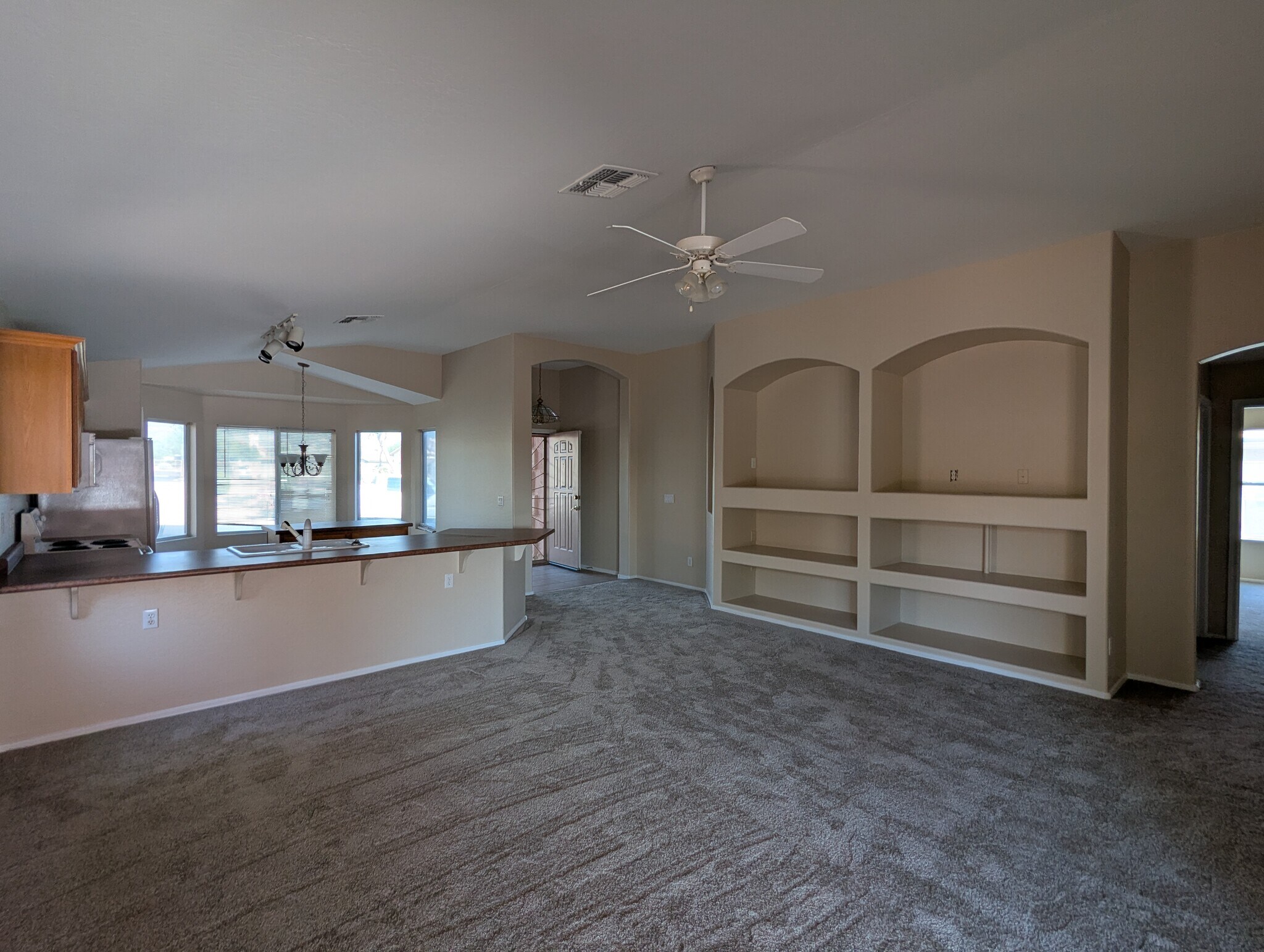 Building Photo - 9287 E Shasta Dr