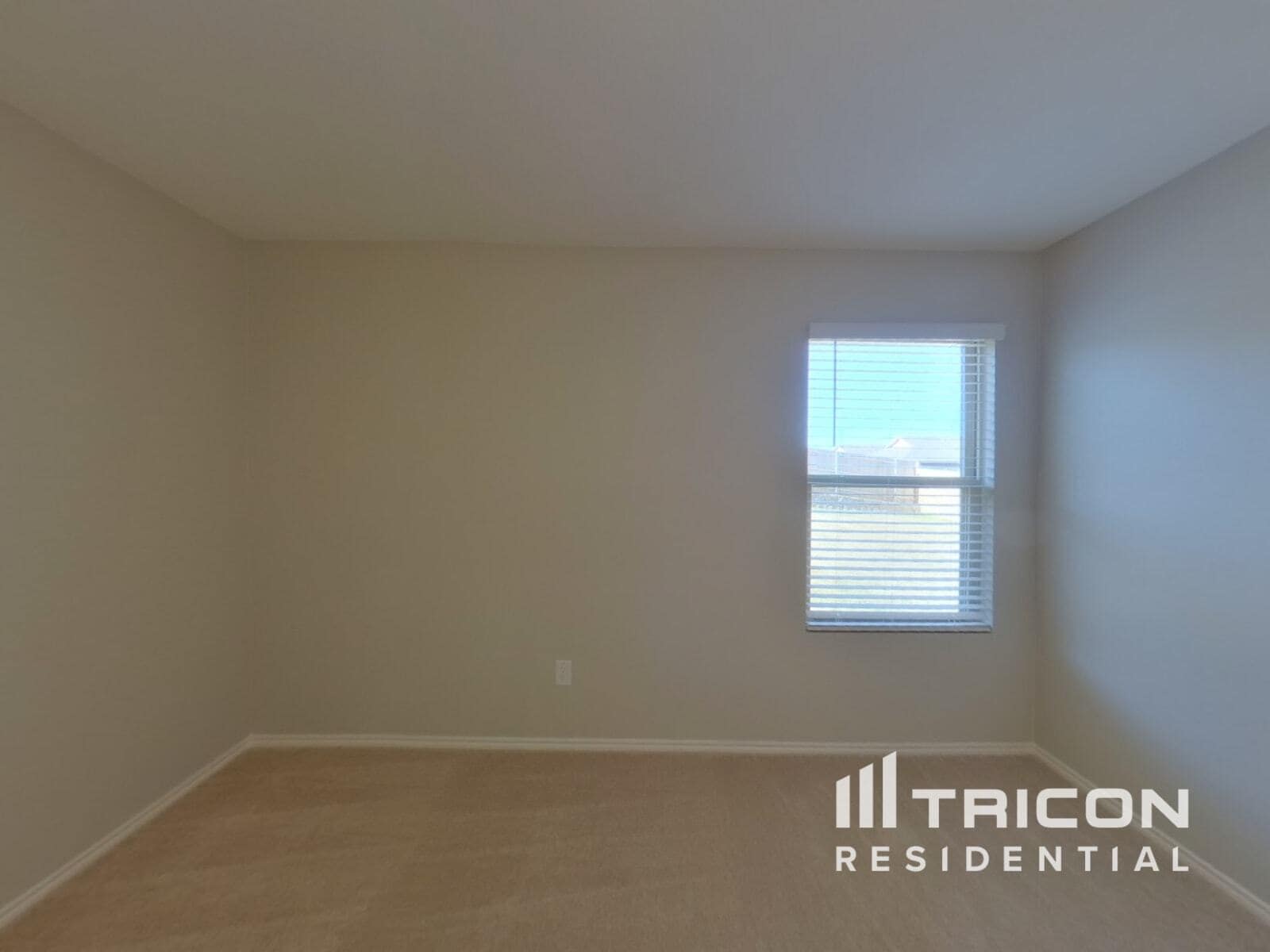Building Photo - 1396 Wavelet Dr