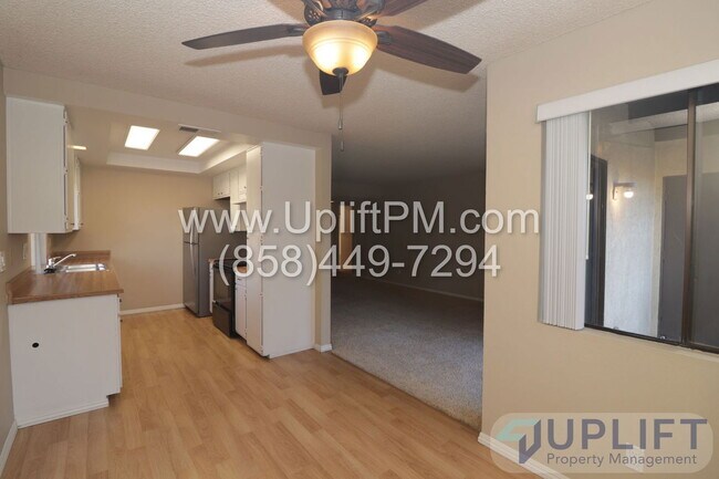 Building Photo - 1908 Via Las Palmas