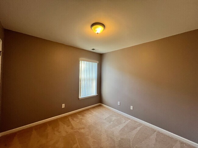 Building Photo - NOW AVAILABLE IN INTERNATIONAL CLUB - MURRELLS INLET!!