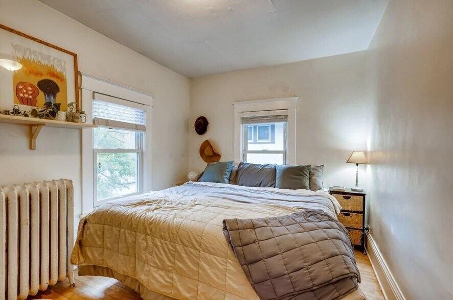 Building Photo - 3405 Minnehaha Ave