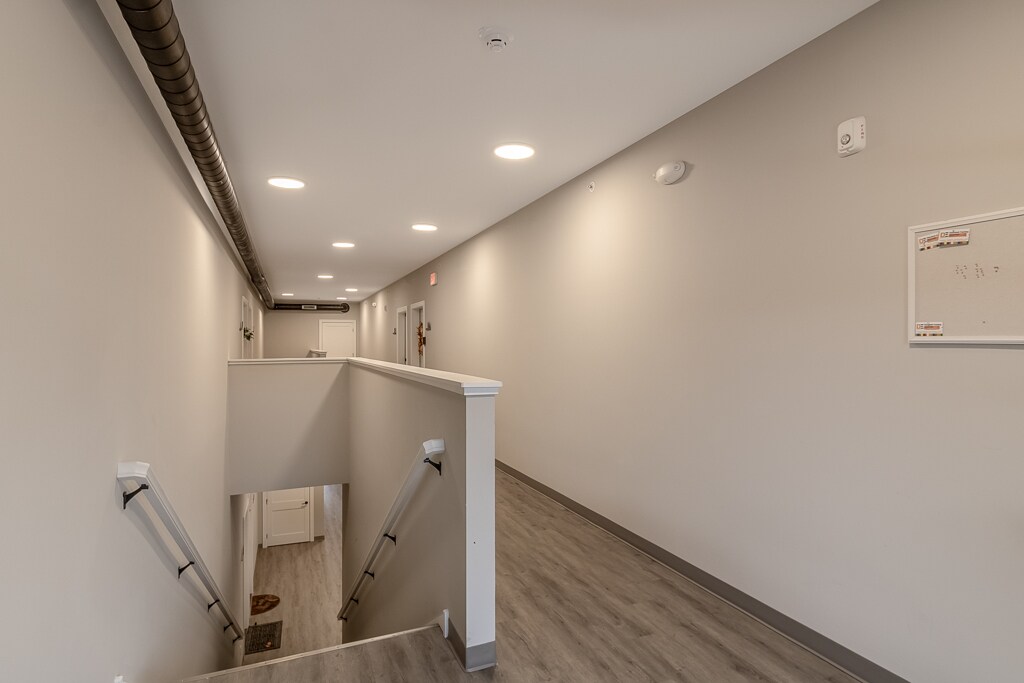 Building Photo - 1570 Stadium Ln