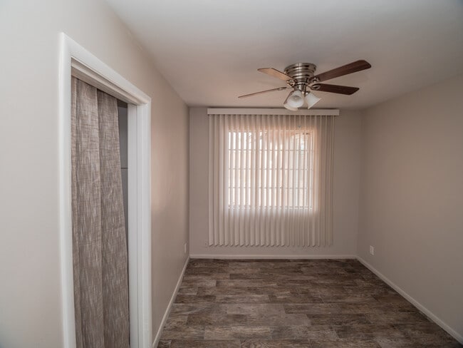 Building Photo - 7014 E Holly St