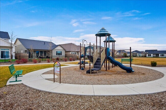 Building Photo - 4 Bedroom, 2 Bath home in Beautiful Meridian with SO MANY upgrades and perks throughout!  You don...