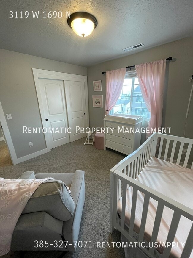 Building Photo - 3119 W 1690 N
