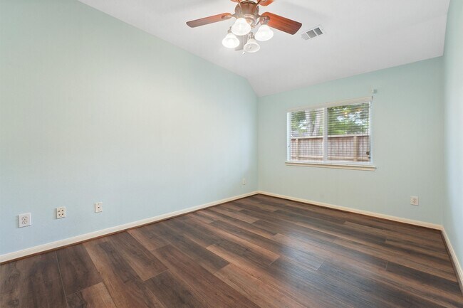 Building Photo - 4123 Stoneburg Dr