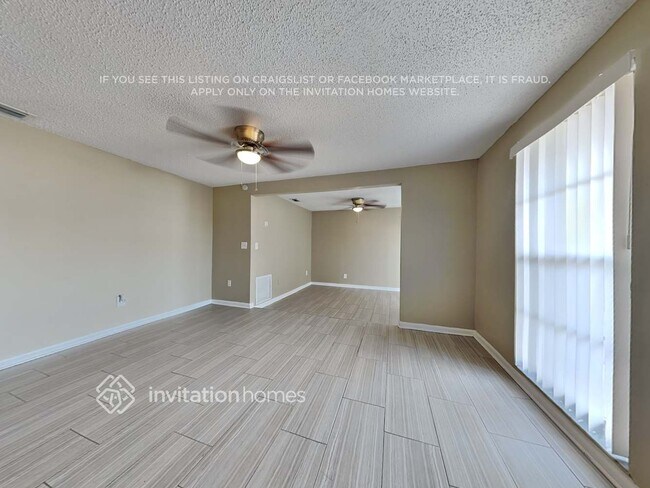 Building Photo - 8261 Greenleaf Cir