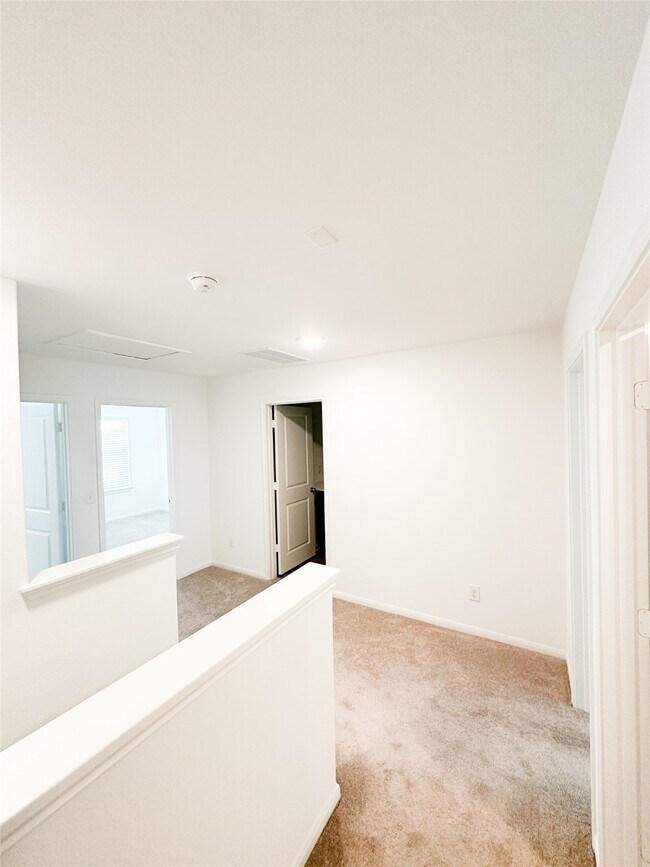 Building Photo - 23926 Escardilla Dr
