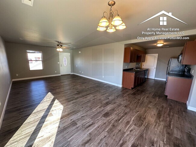 Building Photo - 508 Commons Drive Fulton, MO 65251