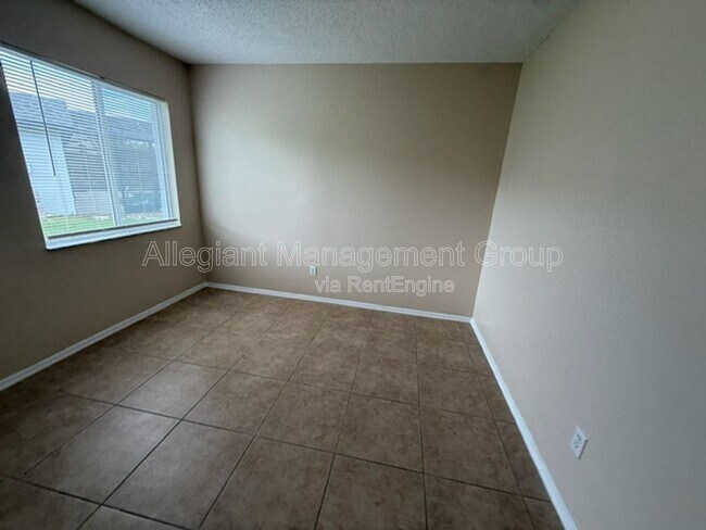 Building Photo - 1448 Avleigh Cir