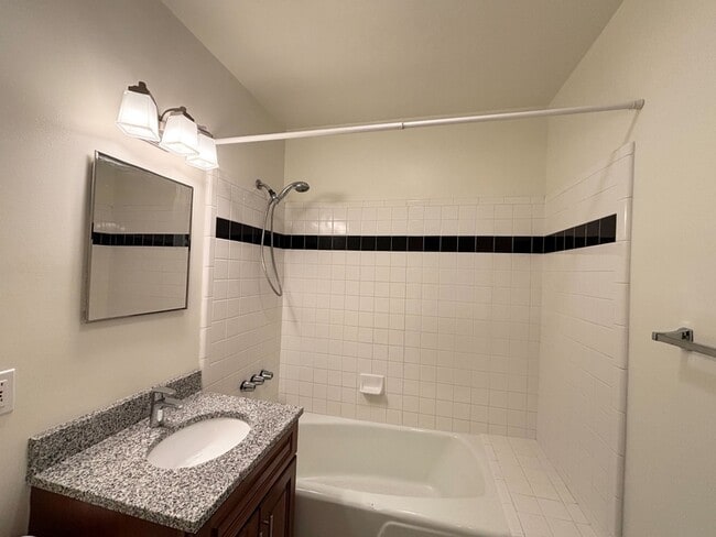 Building Photo - 361-361 Williams Ave S