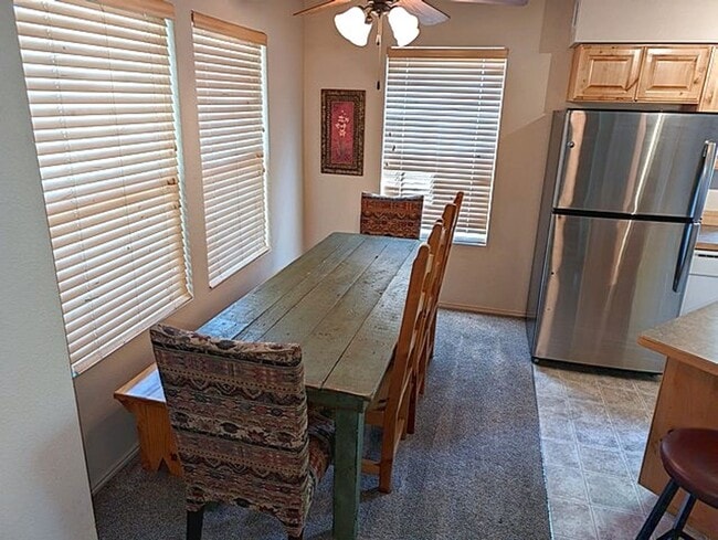 Building Photo - Fully Furnished Fox Bay Condo, AC, 2 Parki...