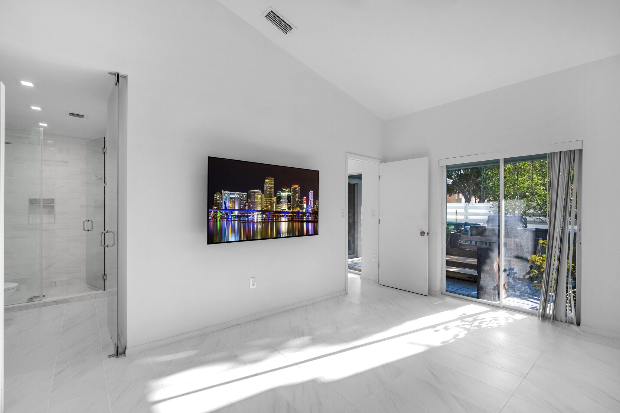 Building Photo - 13807 SW 149th Circle Ln