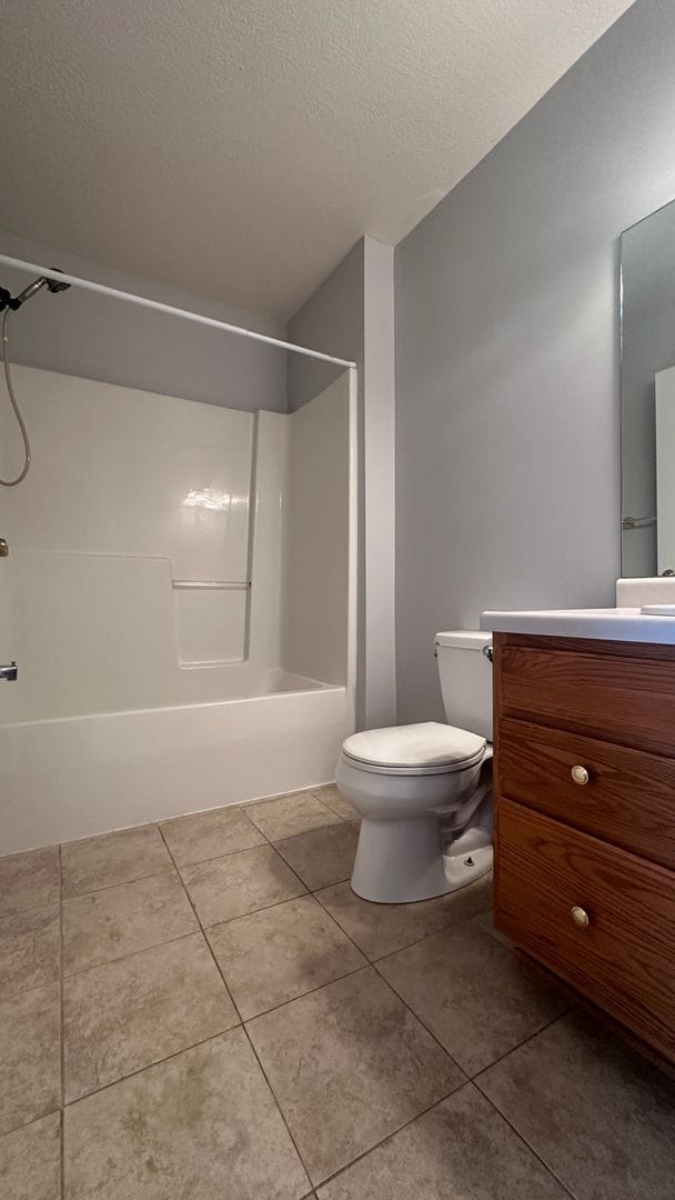 Building Photo - Lovely 3 bed, 2.5 bath townhouse in Seven ...