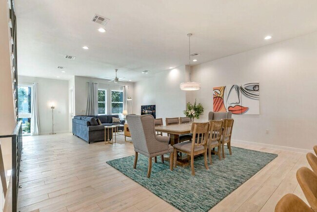 Building Photo - 3737 Bienville Ave