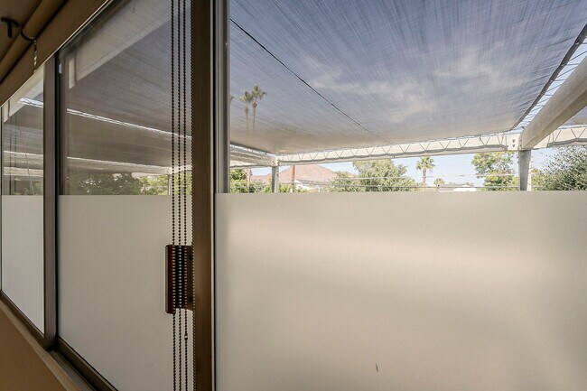 Building Photo - 4411 N 40th St