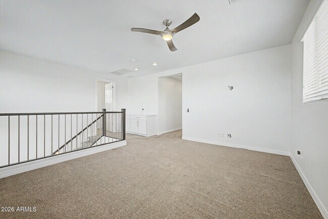 Building Photo - 15912 W Sierra St