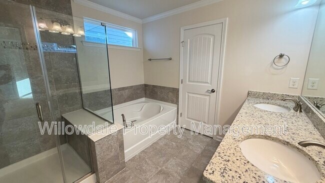 Building Photo - 1259 Magnolia Row Trail