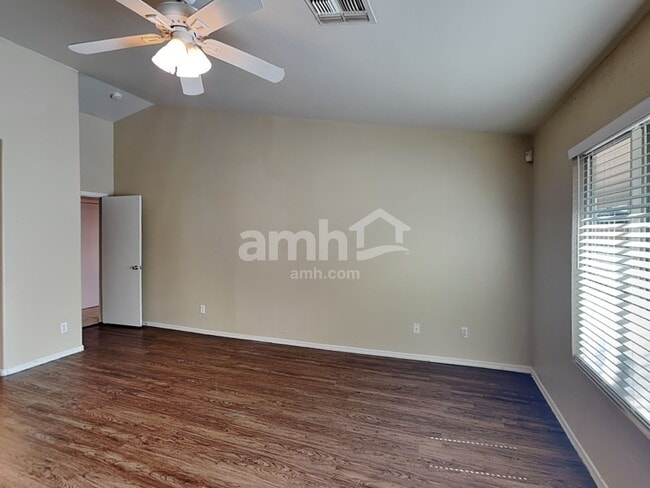 Building Photo - 2510 N 106th Ave