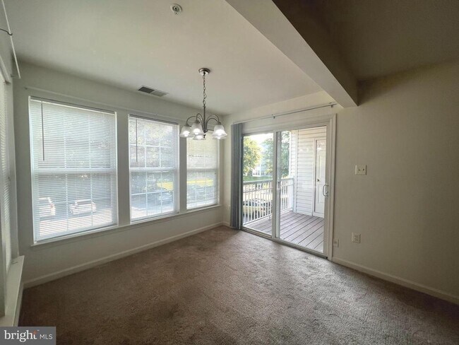 Building Photo - 7532 Coxton Ct