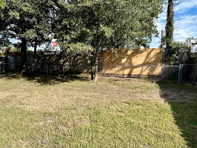 Building Photo - 22330 Coriander Dr
