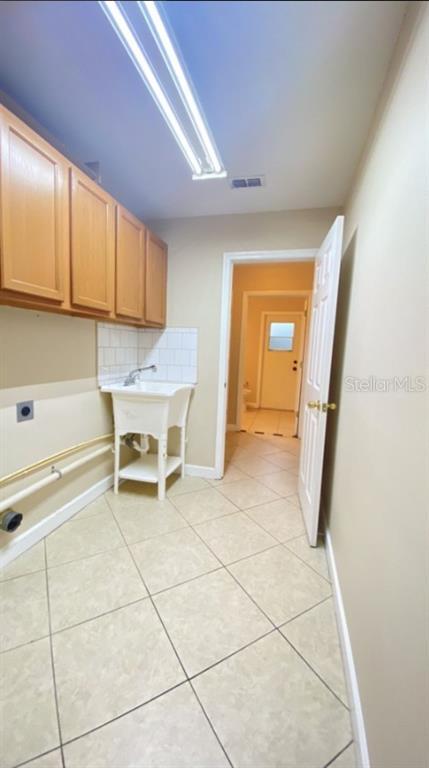 Building Photo - 2705 Amanda Kay Way