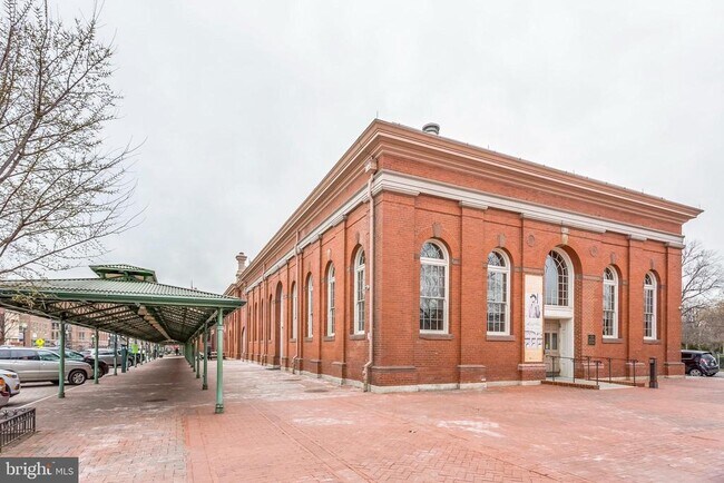 Building Photo - 1620 Massachusetts Ave SE