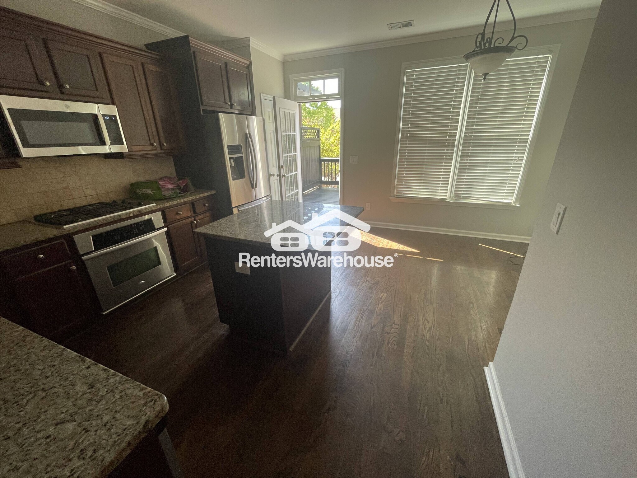 Building Photo - 1213 Discover Green Ln