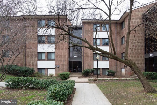 Building Photo - 1540 Northgate Square