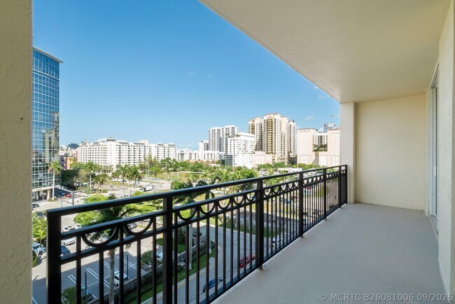 Building Photo - 550 Okeechobee Blvd