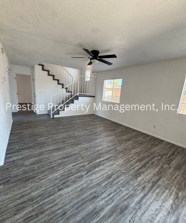 Building Photo - Newly Remodeled Southwest Gem W/ Pool