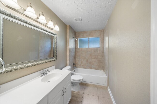 Building Photo - 22906 Black Willow Dr