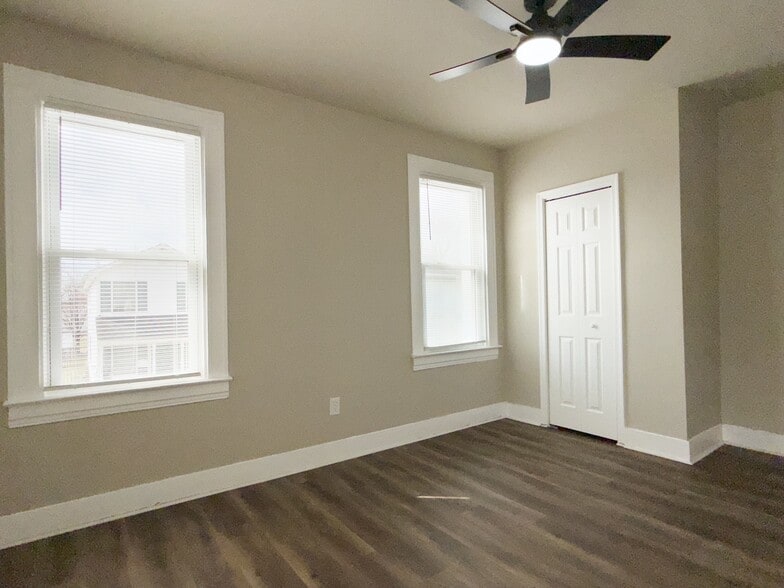 Building Photo - 123 Walnut Ave