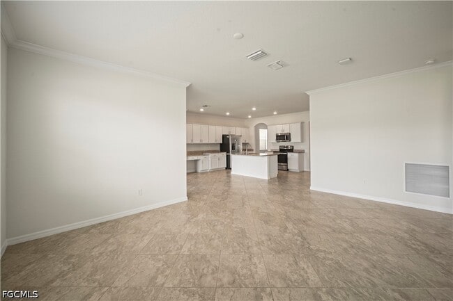 Building Photo - 4234 Bluegrass Dr