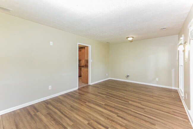 Building Photo - 1072 Martin Nash Rd SW