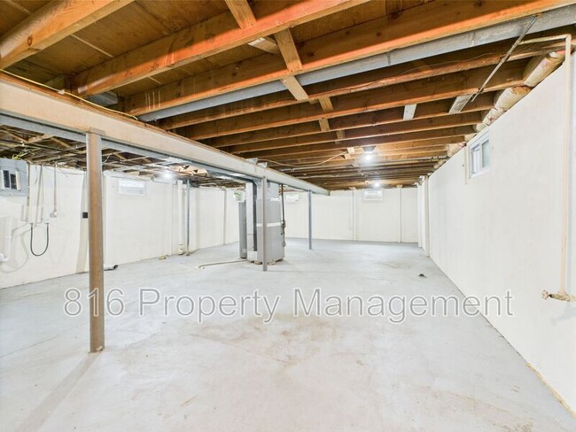 Building Photo - 10525 Skiles Ave