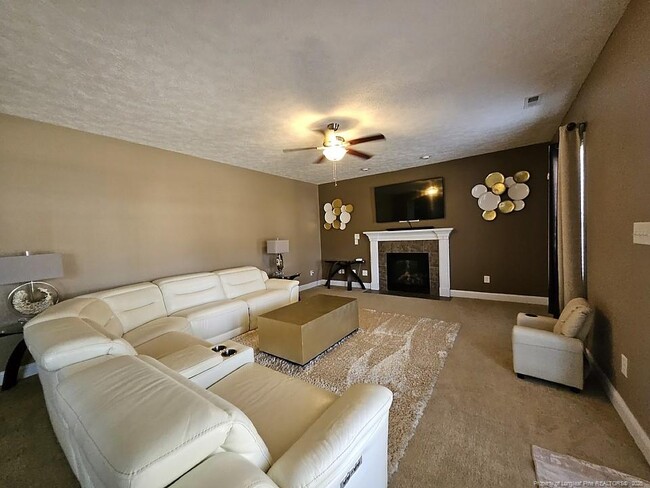 Building Photo - 3911 Watford Way