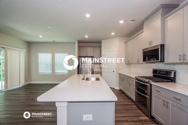 Building Photo - 3 Bedroom Pet-Friendly Home in Belmont, NC with Main Street Renewal
