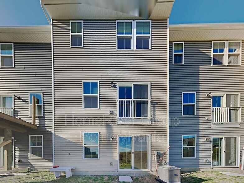 Building Photo - 2009 Cade Dr