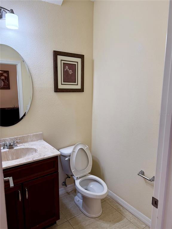 Building Photo - 2060 Royal Vista Ct