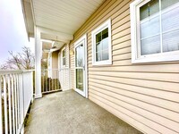 Building Photo - 2Bd/2.25Ba Mukilteo Condo