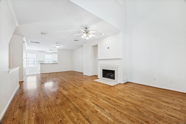 Building Photo - 1626 Genesee St